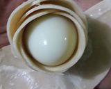 Foto langkah ke 3 dari resep Telur selimut pangsit.