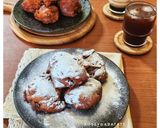 Foto langkah ke 7 dari resep Oliebollen (Dutch Doughnut).