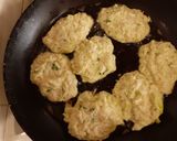 Zabpelyhes cukkini tócsni recept fázis 2 fotója