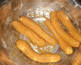 A picture of step 2 of Rajasthani gatte ki sabzi.