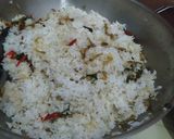Foto langkah ke 4 dari resep Nasi Bakar Teri dan Sambal.