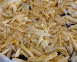Gombás-sajtos "rakott" csirkemell recept fázis 4 fotója