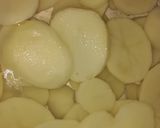 A picture of step 3 of Baked Chicken with Red Potatoes.