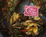 Foto langkah ke 14 dari resep Semur Ayam Telur Buncis dan Wortel.