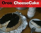 A picture of step 5 of Oreo CheeseCake (no bake).