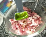 รูปขั้นตอนการทำที่ 3 ของ หมูผัดพริก
