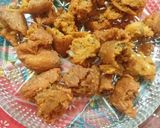A picture of step 3 of Piyaz ke pakory.