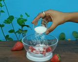 A picture of step 1 of Famous Korean style Strawberry Milk.
