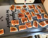 Une image de l'étape 5 de Canapés de saumon fumé,crème,aneth et tomates sur pain polaire.