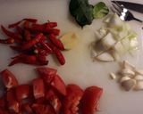 Foto langkah ke 1 dari resep Sambal tomat teri daun jeruk.