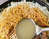Tarjás pórés-brokkolis spagetti recept fázis 4 fotója