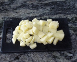 Foto del paso 1 de la receta: Alcachofas con jamón y patatas