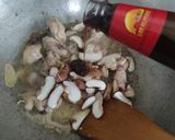 Gambar langkah 3 resipi Ayam Masak Cendawan.