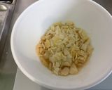 Une image de l'étape 2 de Biscuit de Savoie au café et amandes.