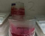 A picture of step 2 of Falsa Ice cream.