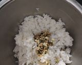 Foto langkah ke 7 dari resep 597. Ayam goreng bawang putih with nasi daun jeruk.