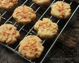 Foto langkah ke 7 dari resep Eggless Cheese Cookies / kue kering keju 4 bahan.