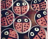 Foto langkah ke 3 dari resep Bolu Character Lady Bird.
