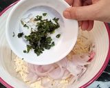 A picture of step 5 of 3 color Pakora Karhi.