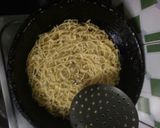 A picture of step 6 of Besan sev (Gram flour sev).