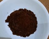 A picture of step 2 of Oreo lava cake.