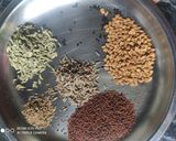 हरी मिर्च का इंस्टेंट अचार (hari mirch ka instant achar recipe in Hindi) रेसिपी चरण 3 फोटो