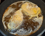 Foto del paso 2 de la receta: Merluza rebozada con patatas