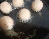 A picture of step 11 of Bread ke gulab jamun.