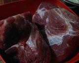 Foto del paso 2 de la receta: Bondiola de cerdo a la Cacerola