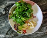 A picture of step 2 of Coriander Chutney or Dhania Chutney.