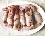 Hình bước làm 2 của món Mực ống nhồi thịt sốt chanh dây