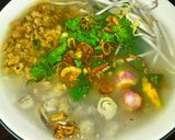 Hình bước làm 1 của món Cháo thịt bằm nấm rơm ăn kèm dưa mắm giá hẹ