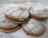 Foto del paso 2 de la receta: Alfajores de algarroba