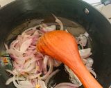 A picture of step 2 of Masala Bhindi.