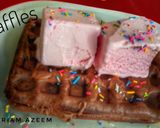 A picture of step 4 of Chocolatey Waffle with Ice cream (Three Layers).