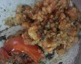 A picture of step 3 of Banarasi tomato street chaat.