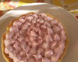 Foto del paso 8 de la receta: Tarta de Frutilla con Merengue Rosa