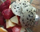Foto del paso 1 de la receta: Licuado de Pitahaya, Frutilla y Manzana