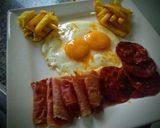 Foto del paso 7 de la receta: Huevos fritos, Chorizo y Papas fritas!