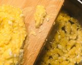 Túrós-hagymás galuska recept fázis 4 fotója