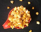 A picture of step 3 of Caramel popcorn.