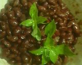 A picture of step 2 of Waken gembo (gembo beans).