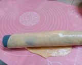 A picture of step 3 of Thai Banana Egg Pancake (Roti Kluai Khai).
