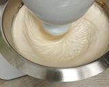 A picture of step 3 of Apple Roll Cake.