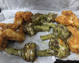 Foto del paso 5 de la receta: Alitas de pollo con alcachofas