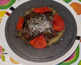 Foto del paso 6 de la receta: Galleta de patata con picadillo de flores, jamón y queso