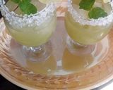 A picture of step 4 of Mint Margarita.