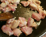 Foto del paso 2 de la receta: Bulgur a los tres pimientos con contramuslo de pollo