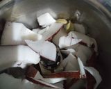 A picture of step 2 of Podo Pitha.