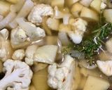 Zupa / krem z kalafiora i ziemniaków krok przepisu 2 zdjęcie